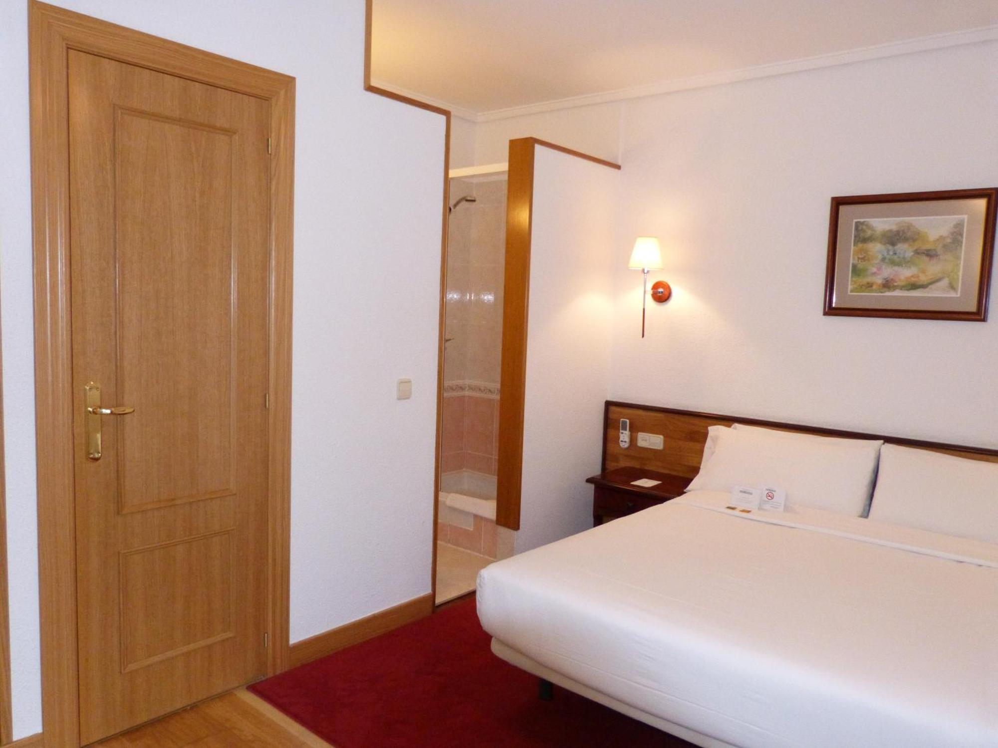 Hostal Navarra Памплона Экстерьер фото
